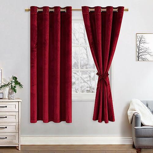JIUZHEN Verdunklungsvorhang aus Samt,2er Set weiche blickdichte Gardinen mit Ösen für Schlafzimmer,140x175cm (Breite x Höhe),Weinrot von JIUZHEN