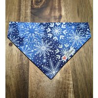 Haustier Bandanas - Midnight Snow Over The Collar Bandana-Weihnachten, Urlaub, Schnee, Winter, Neujahr, Geschenk, Weihnachtsmann, Baum, Schneeflocke von JJBeanShop