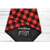 Personalisierte Rot Karierte Baby Decke-Rot Schwarz Decke-Geburt Stats Decke-Monogrammed Minky Decke-Scarlet Decke von JJCuties