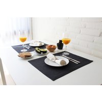 2Er Set Tischsets Aus Leinen, Handgemachte Tischdecke, Grau Schwarze Tischdecke von JJLinenIdeas