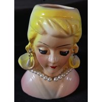 Head Planter Mit Perlenkette Und Ohrringe Vintage 3, 5 "Hoch von JKsArray