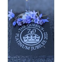 Queen's Platinum Jubilee 2022 Schiefer Tischuntersetzer Queen's Platinum Jubilee 2022 Schiefer Tischuntersetzer von JLLDesignsLTD