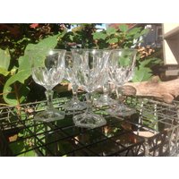 Vintage Geschliffene Weingläser - 5Er Set Antike Wasserkelche Kristall Kelchen von JMSquaredVintage