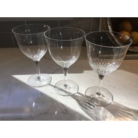 Vintage Kristall Weingläser Oder Wasserkelche - Set Von 3 Kelche Antike Vertikale Schnitte von JMSquaredVintage