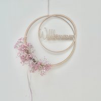 Personalisierter Türkranz "Willkommen Bei Familie ..." | Mit Name Holzkranz Personalisiert Geschenk Einzug Ohne Deko Personalisierter Türkranz "Willkommen Bei Familie ..." | Mit Name Holzkranz Personalisiert Geschenk Einzug Ohne Deko von JOMAWOODde