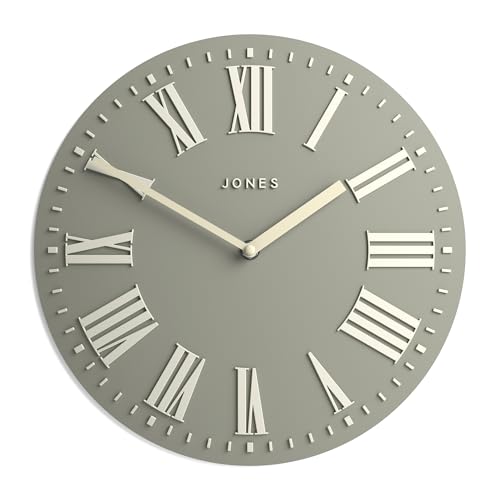 JONES CLOCKS Traditionelle 12" Premium-Konvex-Wanduhr für den Innenbereich, 'The Strand' in Grün 30 x 30 x 4 cm von JONES CLOCKS