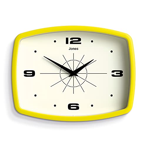 NEWGATE Jones Clocks® Movie Retro Wanduhr - Quadratische Uhr - Rechteckige Uhr - Küchenuhr - Bürouhr - Retro Uhr - Designer Uhr - Buntes Gehäuse - Arabische Ziffern (Gelb) von JONES CLOCKS