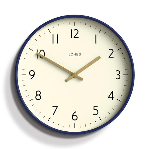 JONES CLOCKS® Studio Uhr | Moderne runde wanduhr | 30cm | Dunkles Marineblau | Leicht lesbare Zahlen | Vielseitiges Design für küche, Wohnzimmer oder büro von JONES CLOCKS