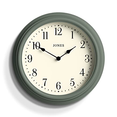 JONES CLOCKS® Venetian Wanduhr – Runde Wanduhr – Klassisches traditionelles Design – Designer-Wanduhr – Küchenuhr – Wohnzimmeruhr – Bürouhr – Dekoratives Gehäuse (Salbeigrün) von JONES CLOCKS