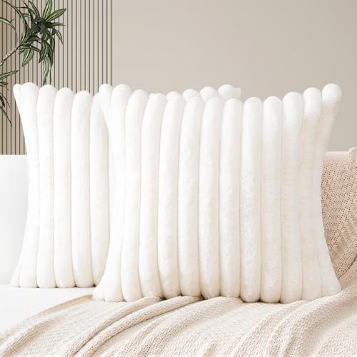 JOTOM 2er Set Doppelseitige Kunstpelz Plüsch Kissenbezüge, Dekorative Weich Kissenbezug Moderne Kissenhülle Sofakissen Zierkissenbezug für Wohnzimmer Schlafzimmer Deko (45x45cm, Beige) von JOTOM