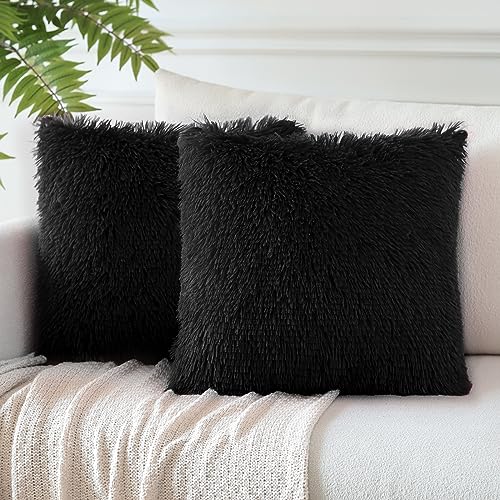 JOTOM 2er Set Kissenbezüge Künstlich Pelz Sofakissen Dekorative Dekokissen Plüschkissen Kuschelig Flauschig Kissenbezug für Sofa 45x45cm Schwarz von JOTOM