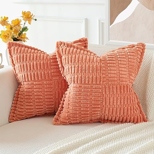 JOTOM 2er Set Kordsamt Einfarbig Kissenbezüge Weiche Moderne Kissenhüllen Dekorative Zierkissenbezug für Wohnzimmer Schlafzimmer Hellorange 50x50 cm von JOTOM