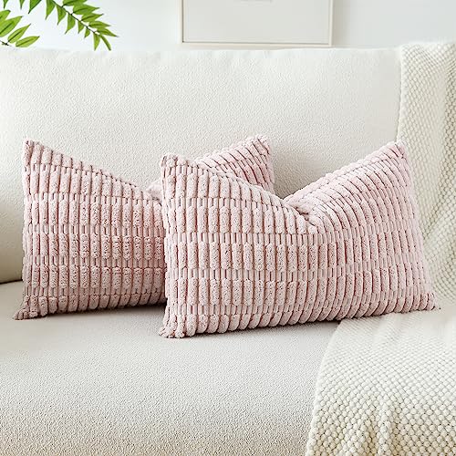 JOTOM 2er Set Kordsamt Weicher Kissenbezüge Moderne Kissenhüllen Dekorative Sofakissen Dekokissen Zierkissenbezug für Wohnzimmer Sofa Schlafzimmer Rosa 30x50 cm JOTOM 2er Set Kordsamt Weicher Kissenbezüge Moderne Kissenhüllen Dekorative Sofakissen Dekokissen Zierkissenbezug für Wohnzimmer Sofa Schlafzimmer Rosa 30x50 cm von JOTOM
