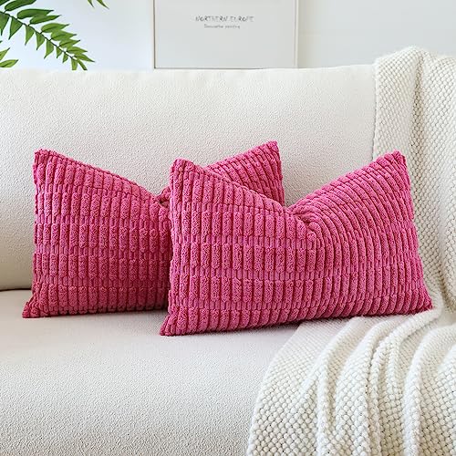 JOTOM 2er Set Kordsamt Weicher Kissenbezüge Moderne Kissenhüllen Dekorative Sofakissen Dekokissen Zierkissenbezug für Wohnzimmer Sofa Schlafzimmer Rose Rot 30x50 cm JOTOM 2er Set Kordsamt Weicher Kissenbezüge Moderne Kissenhüllen Dekorative Sofakissen Dekokissen Zierkissenbezug für Wohnzimmer Sofa Schlafzimmer Rose Rot 30x50 cm von JOTOM