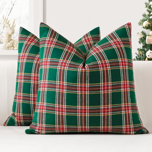 JOTOM 2er Set Weihnachten Schottisches Karo Kissenbezüge, Dekorative Plaid Tartan Wurf Kissenbezug Sofakissen Dekokissen Zierkissenbezug für Wohnzimmer Schlafzimmer Deko (50x50cm, Grün+Rot) von JOTOM