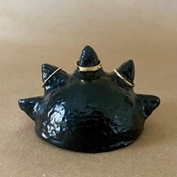 Noir Sunburst Paper Pulp Pappmaché Skulptur Oder Ringhalter von JOVIFRENCHSTUDIO