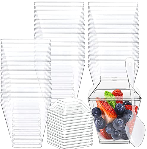 150PCS Desserttassen Plastik Dessertbecher mit Löffeln Mini Dessertbecher Set 5oz/150ml Wiederverwendbar Trapezoid Dessertschalen für Mousse Pudding Eiscreme Desserts Hochzeiten Geburtstag Party von JRUKM