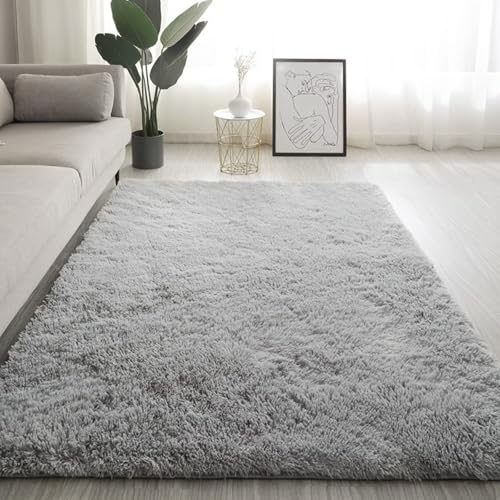 Maschinenwaschbarer Wohnzimmer-Shag-Teppich, Plüsch-Nachttischmatte für das Schlafzimmer, rutschfest und verschleißfest, kein Verblassen, kein Fusseln, reichhaltig und flauschig Silver gray 120*200cm von JS Ellie