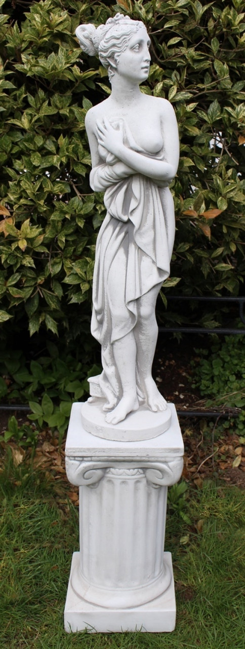Beton Figur Deko Statue Paolina von Canova auf ionischer Säule H 93 cm Dekofiguren Gartenskulpturen von JS GartenDeko