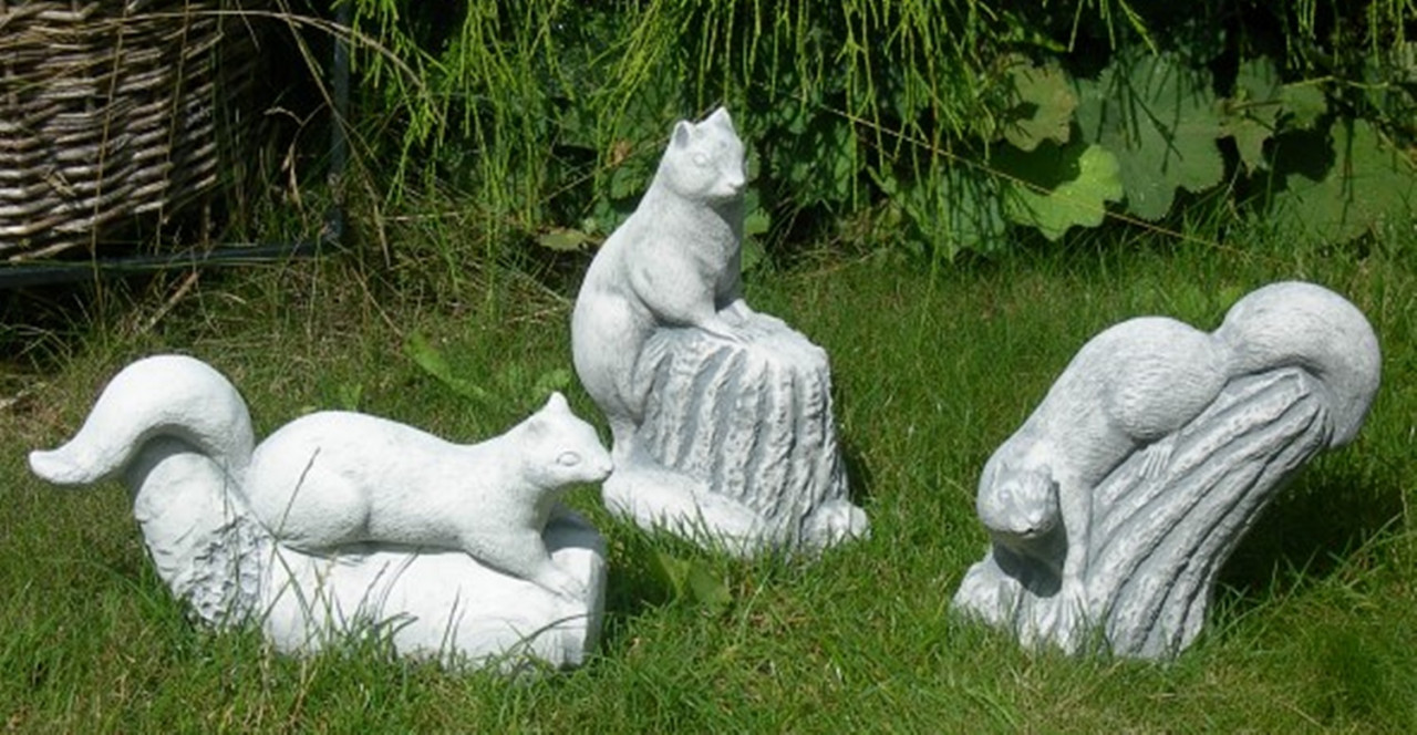 Beton Figur Eichhörnchen 3-er Satz Tierfiguren Dekofiguren und Gartenfiguren von JS GartenDeko