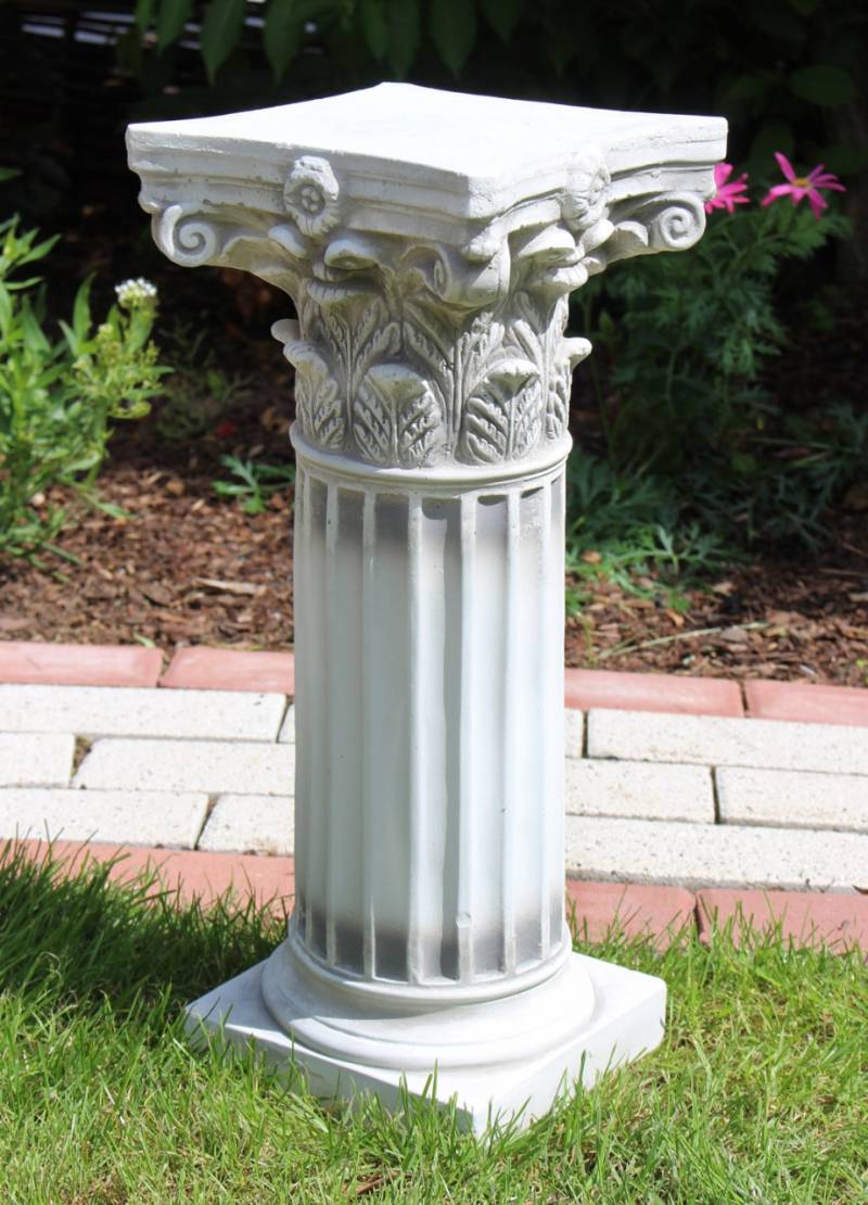 Beton Figur Skulptur korinthische Säule H 45 cm antiker Stil Sockel Dekofigur und Gartenskulptur von JS GartenDeko