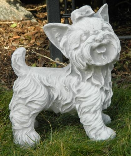 Beton Figur West White Terrier stehend Welpe klein H 26 cm Dekofigur und Gartenfigur von JS GartenDeko