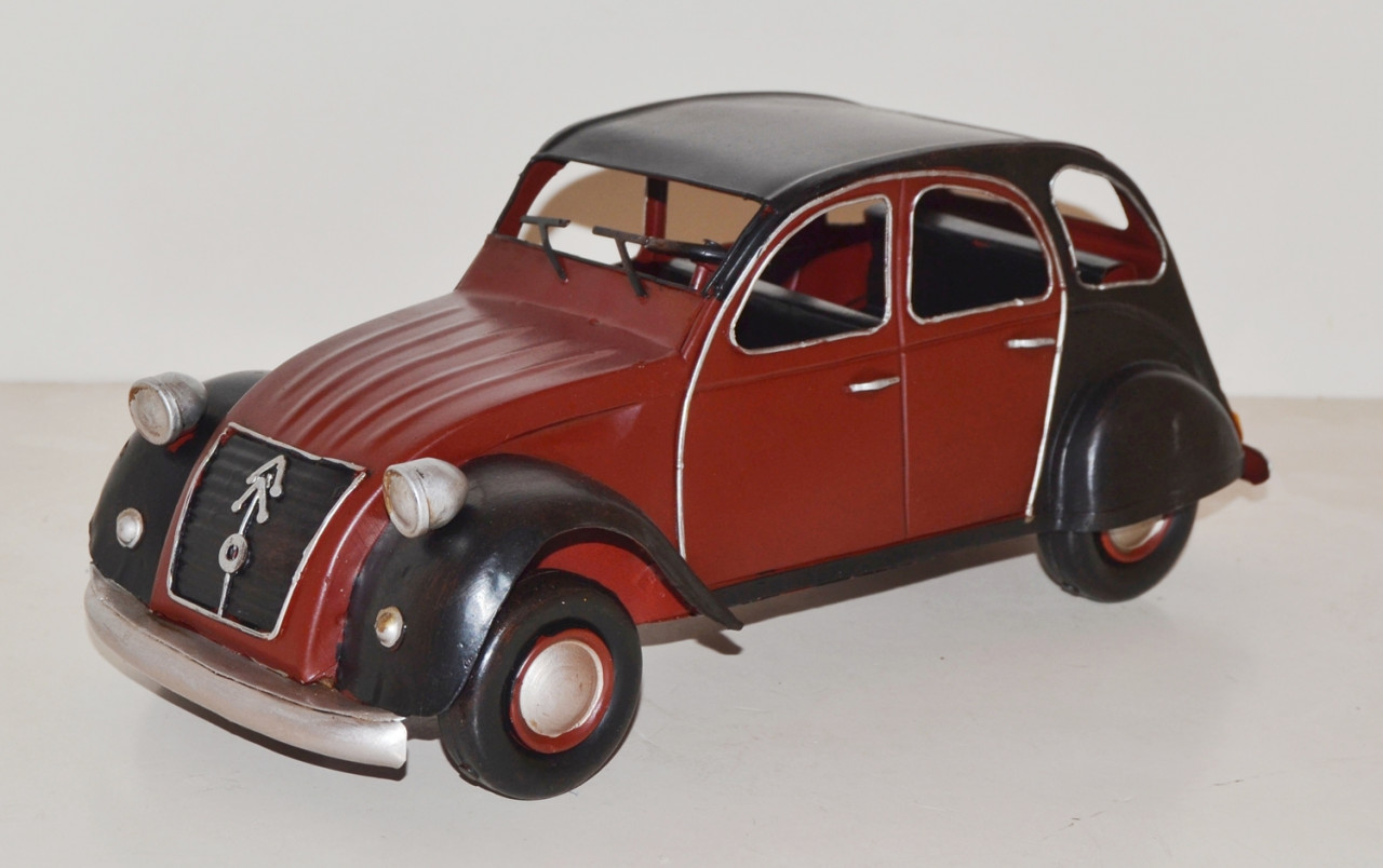 Blechauto Nostalgie Modellauto Oldtimer Citroen 2CV Ente aus Blech L 33 cm Blechauto Nostalgie Modellauto Oldtimer Citroen 2CV Ente aus Blech L 33 cm von JS GartenDeko