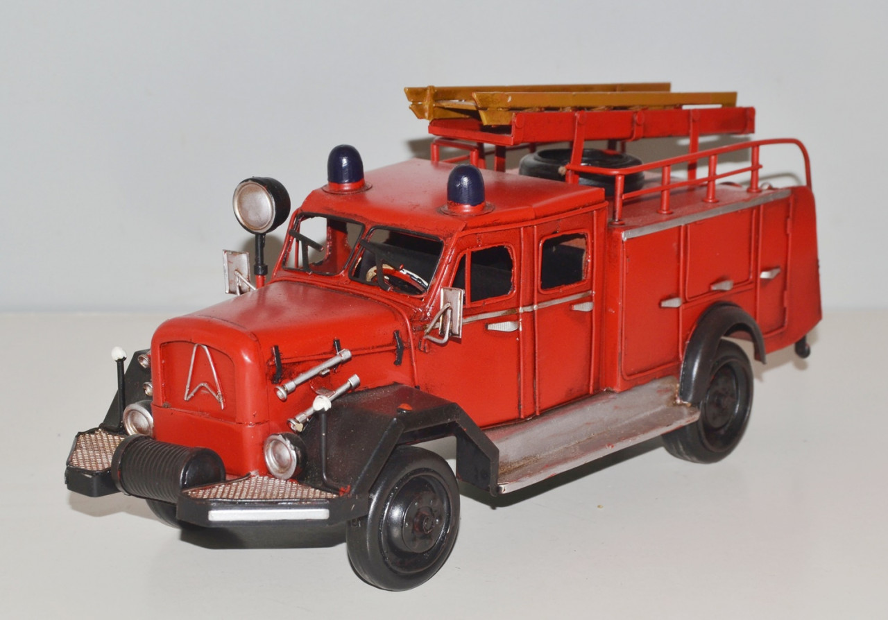 Blechauto Nostalgie Modellauto Oldtimer Feuerwehr Automarke Magirus Deutz TLF 16 aus Blech L 33 cm Blechauto Nostalgie Modellauto Oldtimer Feuerwehr Automarke Magirus Deutz TLF 16 aus Blech L 33 cm von JS GartenDeko