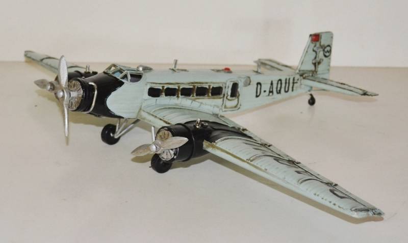 Blechflugzeug Nostalgie Modellflugzeug Oldtimer Marke Junkers JU 52 Modell aus Blech B 52 cm von JS GartenDeko