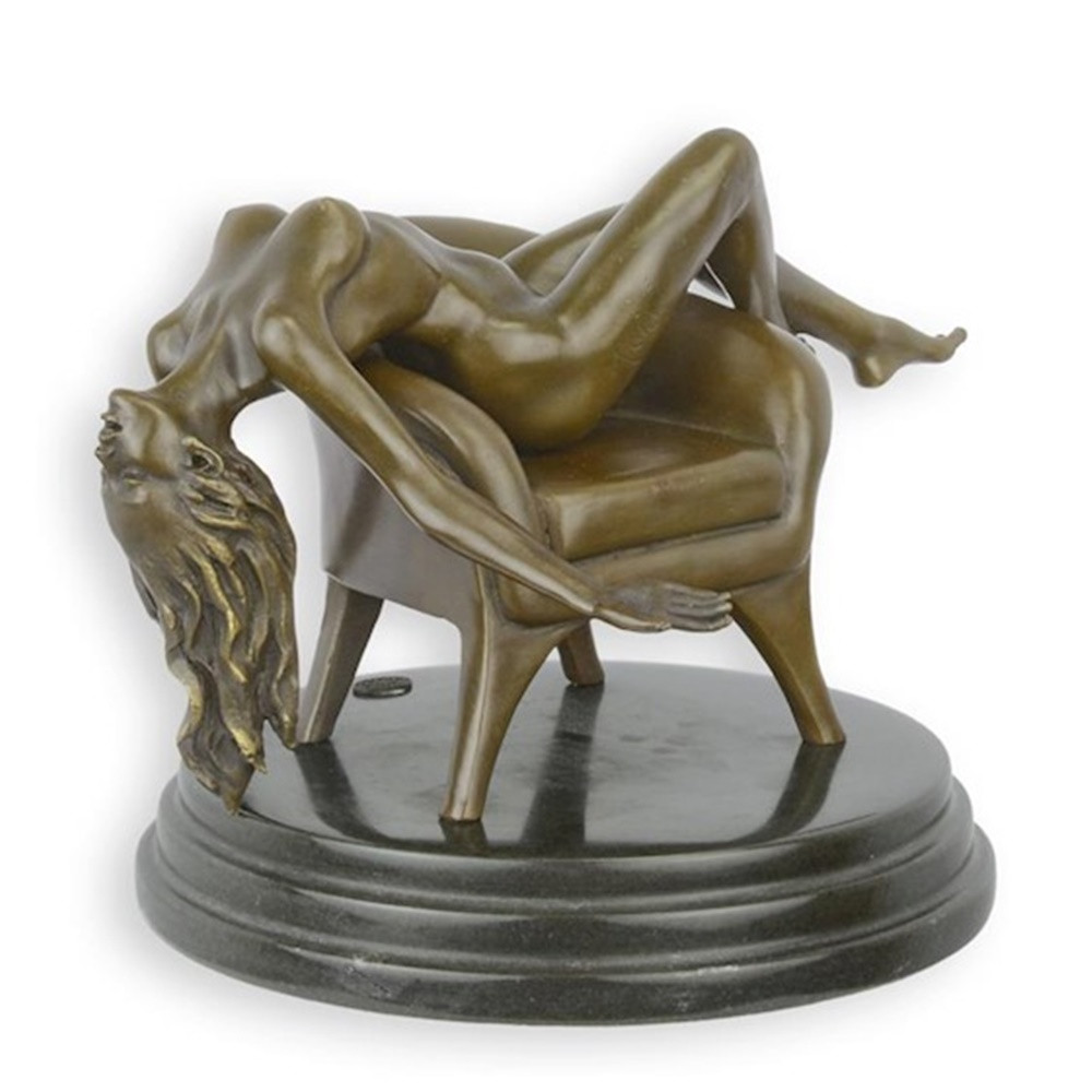 Bronzefigur weiblicher Akt liegend auf Sessel H 17,5 cm Bronzeskulptur Frauenakt aus Bronze Bronzefigur weiblicher Akt liegend auf Sessel H 17,5 cm Bronzeskulptur Frauenakt aus Bronze von JS GartenDeko