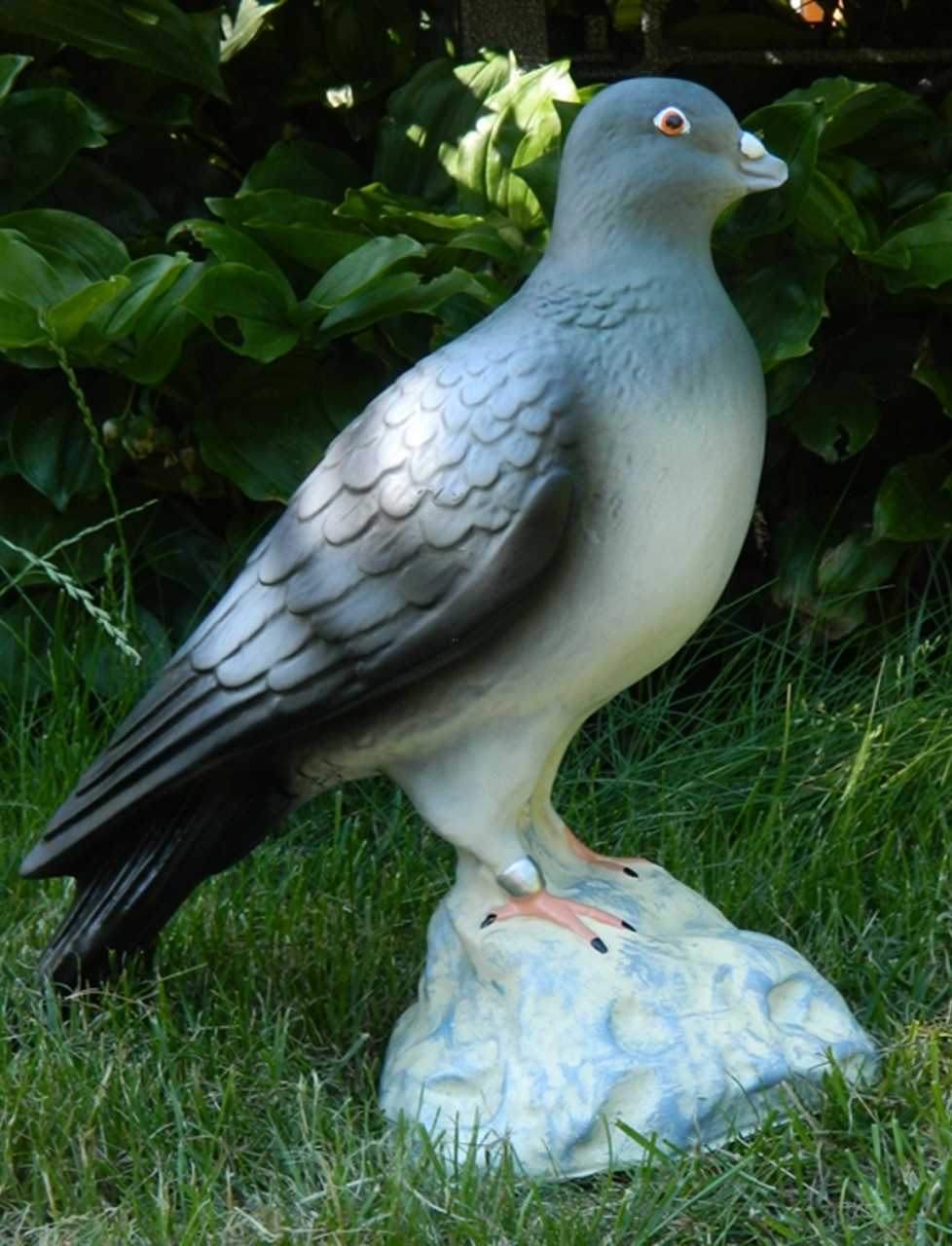 Deko Figur Taube stehend H 29 cm x L 27 cm Vogelfigur aus Kunstharz von JS GartenDeko