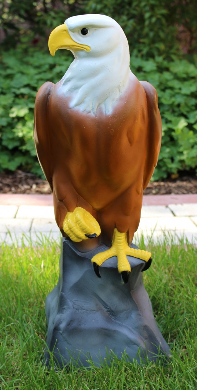 Dekorationsfigur Greifvogel Adler H 51 cm Gartenfigur aus Kunstharz von JS GartenDeko