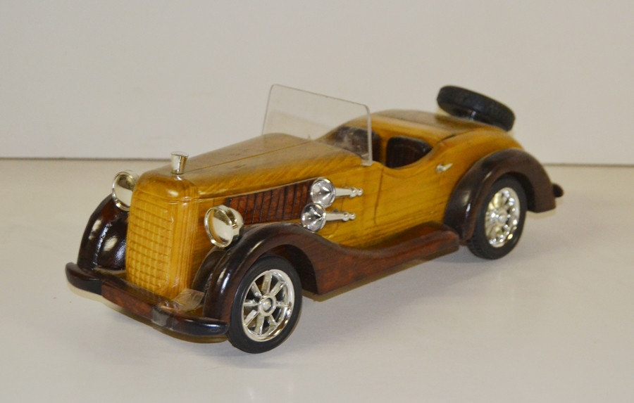 Holzauto Nostalgie Modellauto Oldtimer L 30 cm Nostalgisches Modellwagen aus Holz Holzauto Nostalgie Modellauto Oldtimer L 30 cm Nostalgisches Modellwagen aus Holz von JS GartenDeko
