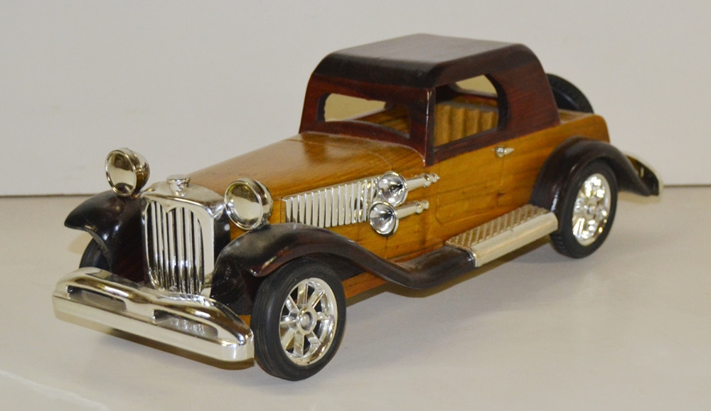 Holzauto Nostalgie Modellauto Oldtimer L 37 cm Nostalgisches Modellwagen aus Holz Holzauto Nostalgie Modellauto Oldtimer L 37 cm Nostalgisches Modellwagen aus Holz von JS GartenDeko