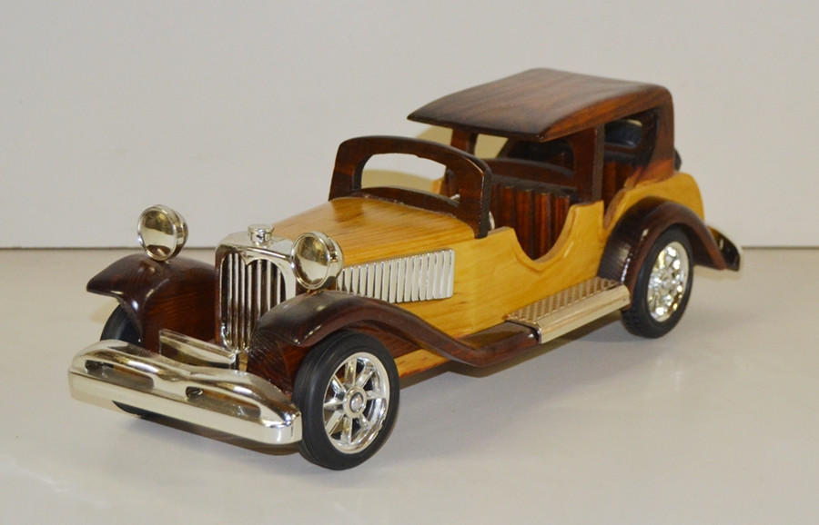 Holzauto Nostalgie Modellauto Oldtimer L 37 cm Nostalgisches Modellwagen aus Holz Holzauto Nostalgie Modellauto Oldtimer L 37 cm Nostalgisches Modellwagen aus Holz von JS GartenDeko