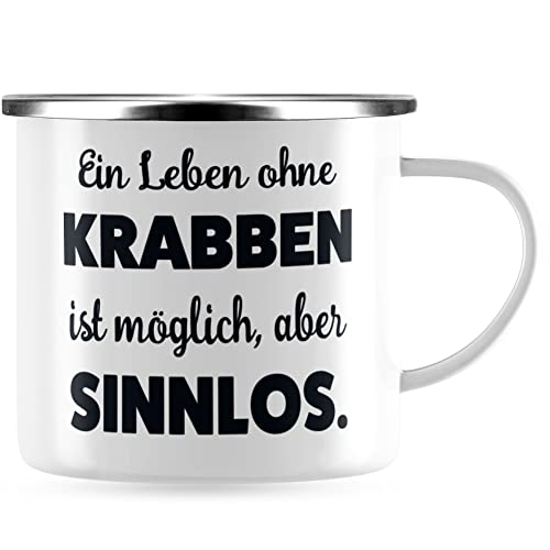 JUNIWORDS Emaille-Tasse, Ein Leben ohne Krabben ist möglich, aber sinnlos, Silberner Tassenrand (1009720) von JUNIWORDS