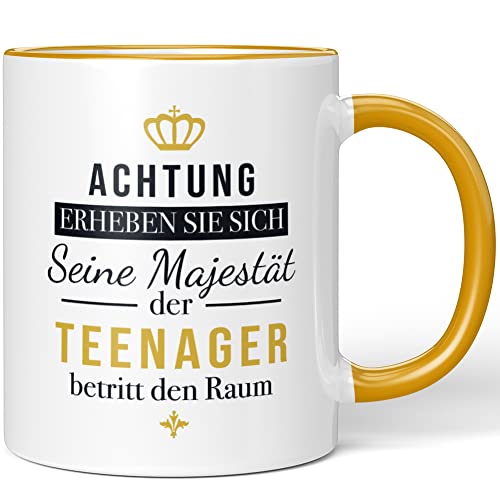 JUNIWORDS Tasse, Achtung erheben sie sich Seine Majestät der Teenager betritt den Raum, Wähle Farbe, Dunkelgelb von JUNIWORDS