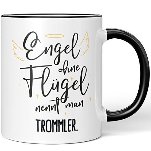 JUNIWORDS Tasse, Engel ohne Flügel nennt man Trommler, Schwarz (5186658) von JUNIWORDS