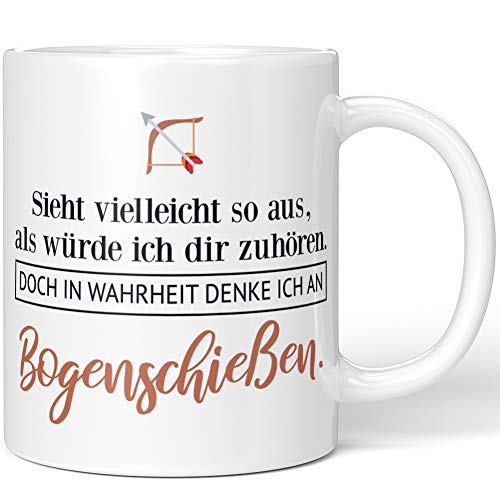 JUNIWORDS Tasse, Sieht vielleicht so aus, als würde ich dir zuhören. Doch in Wahrheit denke ich an Bogenschießen (1001428), Wähle Farbe, Weiß von JUNIWORDS