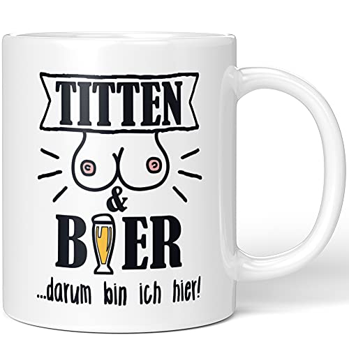 JUNIWORDS Tasse, Titten & Bier, darum bin ich hier!, Wähle Farbe, Weiß von JUNIWORDS