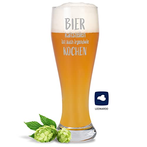 JUNIWORDS Weizenbierglas mit Gravur, Bier kaltstellen ist auch irgendwie kochen, Bierglas (1008504) von JUNIWORDS