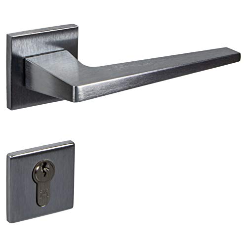 JUVA Drückergarnitur Messing Türbeschlag Chrom matt | 1 Türgriff Zimmertür - FLAKE | PZ-Zylinder | Drücker-Paar L-Form eckig auf Rosette | Design Türdrücker-Garnitur für Innentüren mit Schrauben JUVA Drückergarnitur Messing Türbeschlag Chrom matt | 1 Türgriff Zimmertür - FLAKE | PZ-Zylinder | Drücker-Paar L-Form eckig auf Rosette | Design Türdrücker-Garnitur für Innentüren mit Schrauben von JUVA