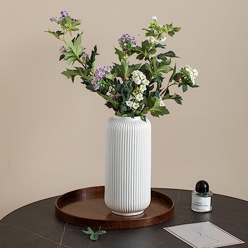 Gerippte Vase Weiß 25 cm Hoch, Modern Blumenvasen aus Keramik für Tischdeko Innenbereich, Deko Vasen für Pampasgras von JUZAI