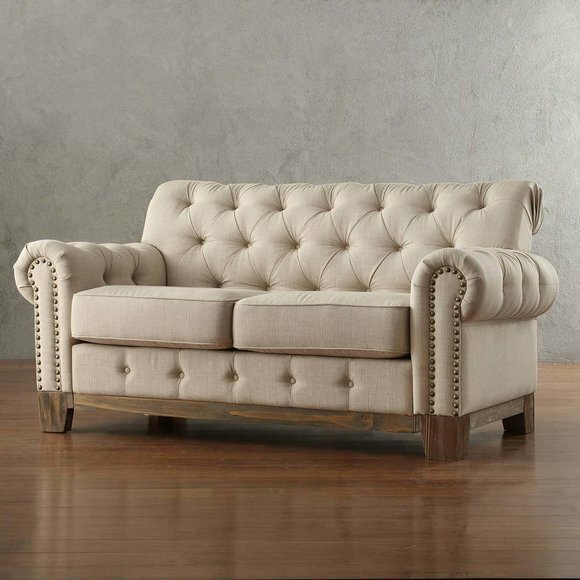 Chesterfield 2 Sitz Klassische Luxus Natur Holz Gestell Sofa Textil Chesterfield 2 Sitz Klassische Luxus Natur Holz Gestell Sofa Textil von JV Möbel