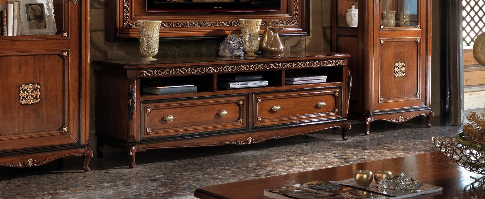 Design Kommode Schrank Sideboard Klassisch Stil Wohnzimmer Kommoden Lowboard rtv von JV Möbel