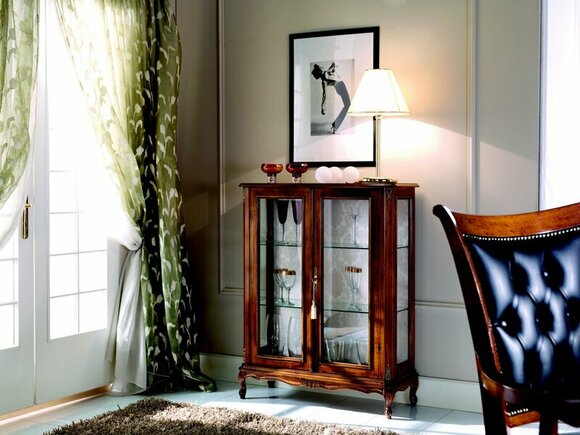 Designer Nicht Vitrine Holz Braun Anrichte Glas Türen Luxus Italienische Möbel Designer Nicht Vitrine Holz Braun Anrichte Glas Türen Luxus Italienische Möbel von JV Möbel