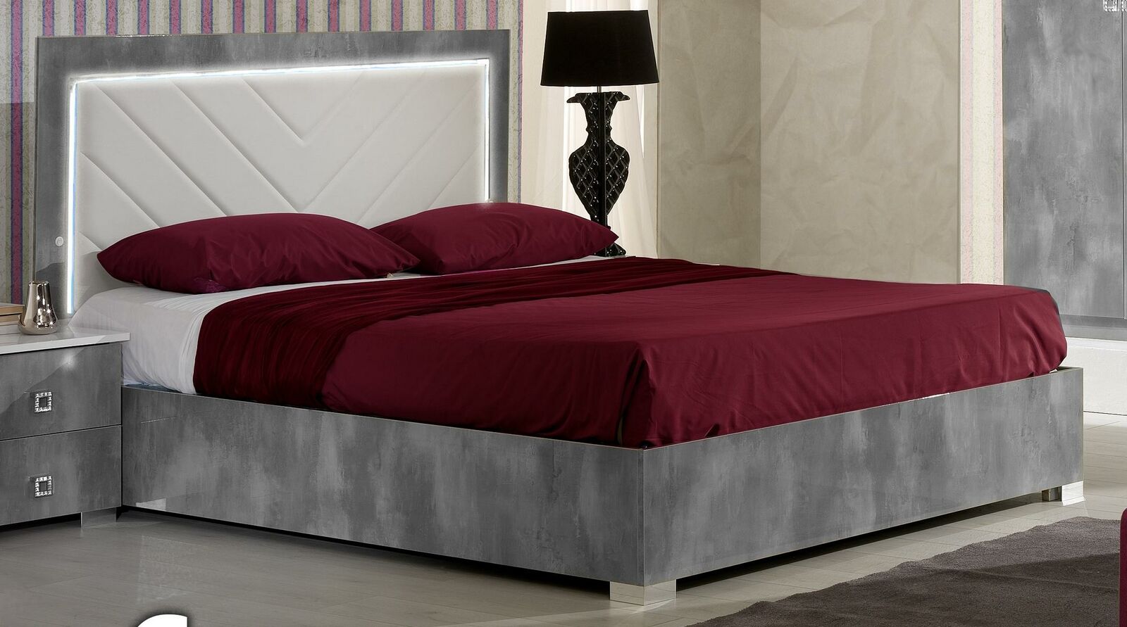 Designer Polsterbett Bett Betten Holzbett Doppelbett Ehebett Designerbett NEU Designer Polsterbett Bett Betten Holzbett Doppelbett Ehebett Designerbett NEU von JV Möbel