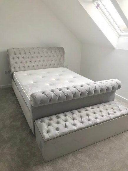 Englisches Designer Schlafzimmer Polster Betten Doppel Bett Hotel Chesterfield von JV Möbel