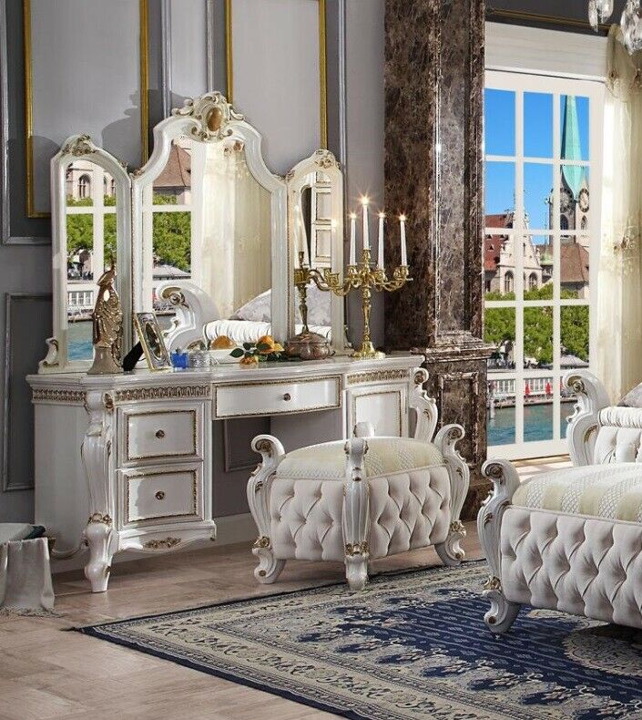 Geschnitzte Barock Möbel Schminktisch Hocker Spiegel Schlafzimmer. Geschnitzte Barock Möbel Schminktisch Hocker Spiegel Schlafzimmer. von JV Möbel