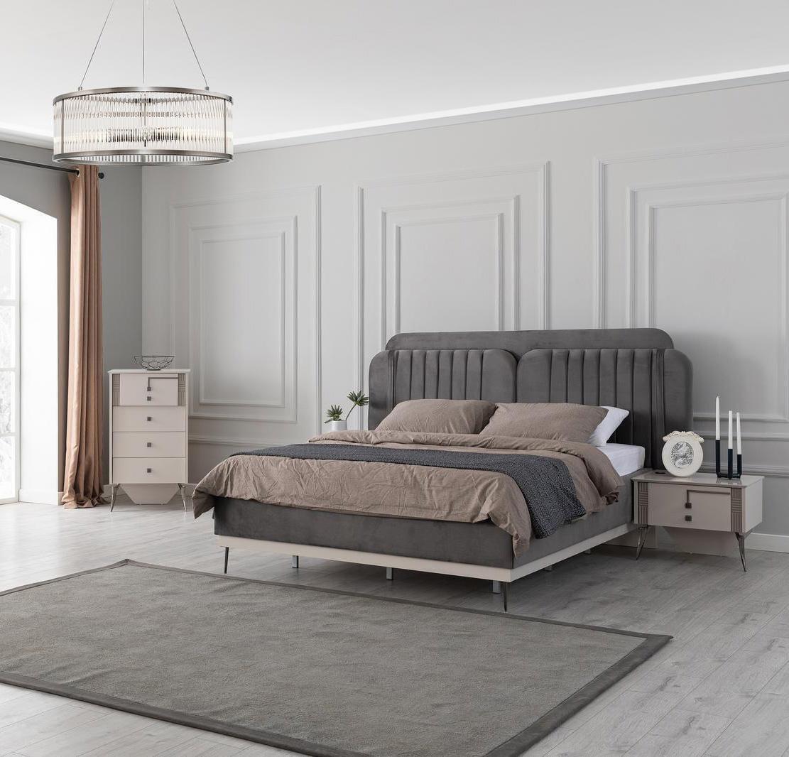 Graue Schlafzimmer Einrichtung Designer Textilbett 2x Holz Nachttische Graue Schlafzimmer Einrichtung Designer Textilbett 2x Holz Nachttische von JV Möbel